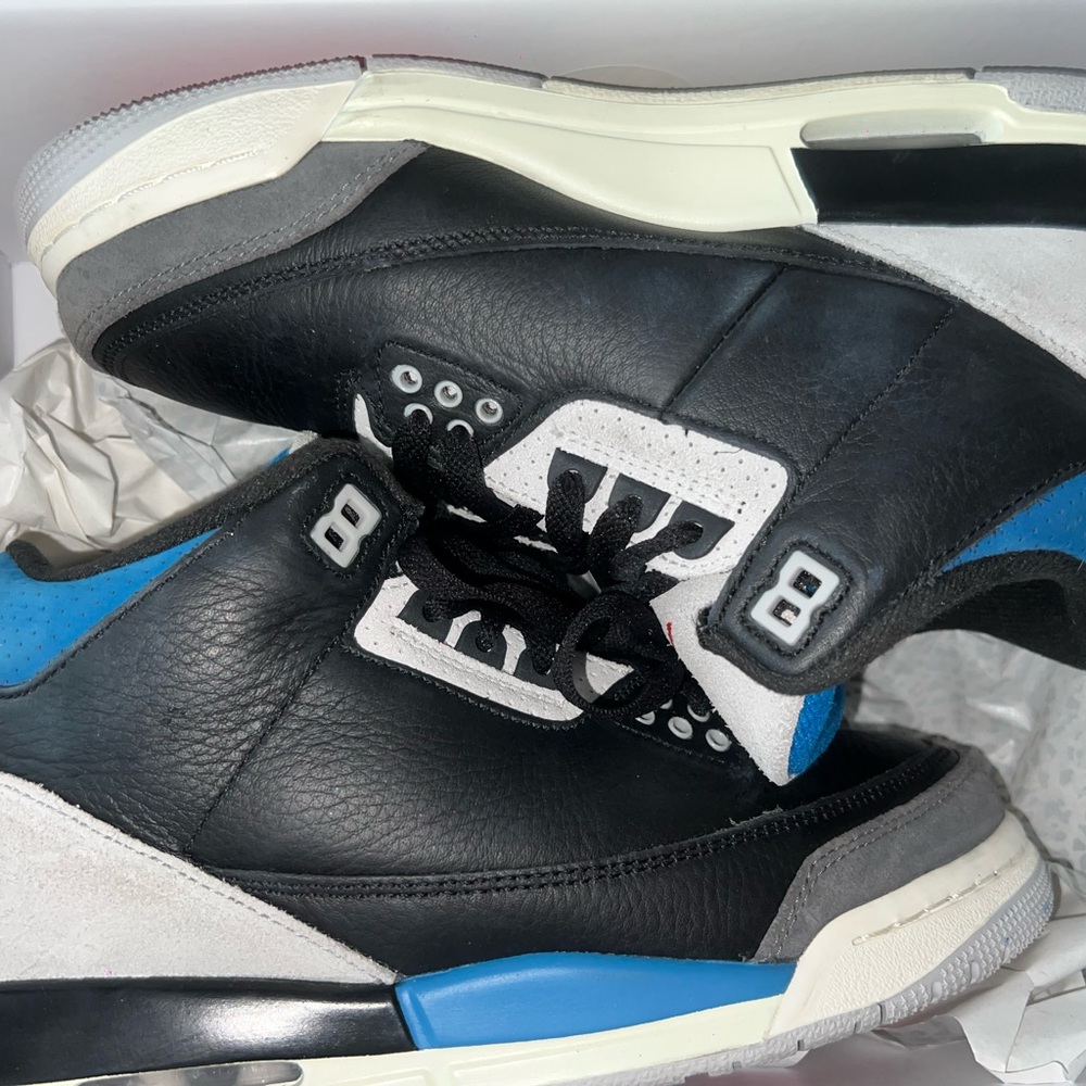 Retro Jordan 3’s